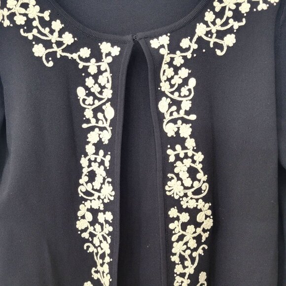 Grace Dane Lewis Women's Cardigan With Embroidered Floral Design - Picture 4 of 6